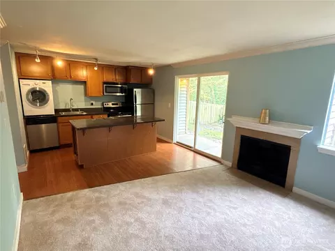 23453 16th Ave S #A-102, Des Moines, WA 98198