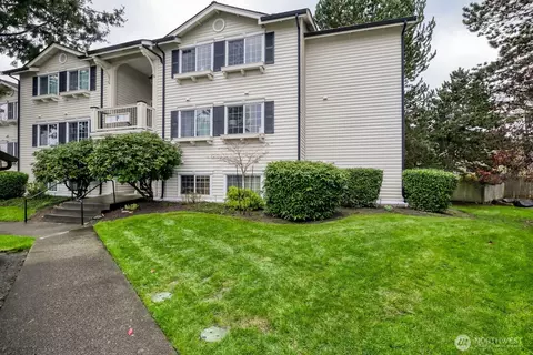12404 E Gibson Rd #P105, Everett, WA 98204