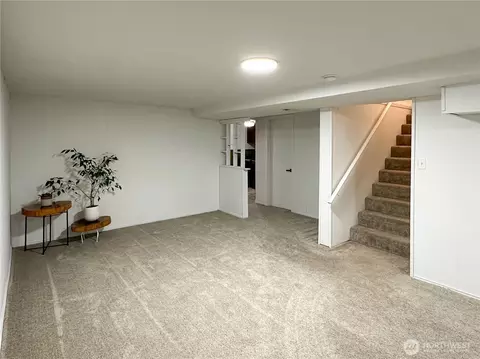 Living - 611 E Joseph Ave, Spokane, WA 99208 photo 4 of 4