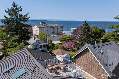 2443 55th Ave SW #2A, Seattle, WA 98116