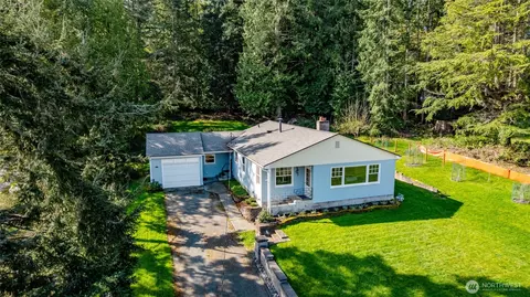 2601 17th St, Anacortes, WA 98221