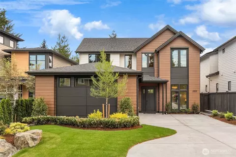 13121 NE 104th St, Kirkland, WA 98033