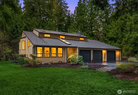 13716 50th Ave W, Edmonds, WA 98026
