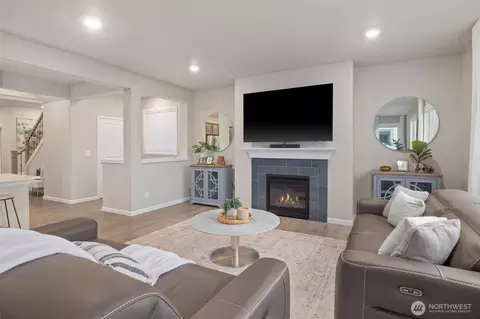 Living - 23718 43rd Dr SE, Bothell, WA 98021 photo 4 of 5