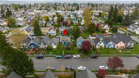 View/Area - 2115 Rockefeller Ave, Everett, WA 98201 photo 1 of 2