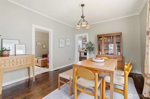 Dining - 2115 Rockefeller Ave, Everett, WA 98201 photo 1 of 3