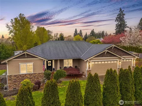 10411 32nd St E, Edgewood, WA 98372