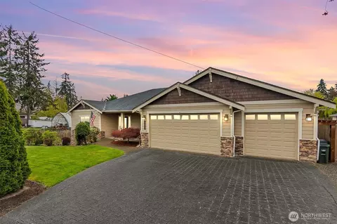 10411 32nd St E, Edgewood, WA 98372