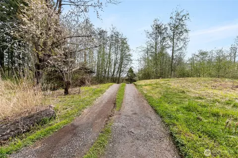 6557 Malloy Rd, Ferndale, WA 98248