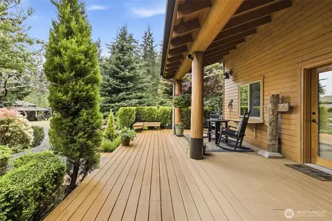 Exterior - 42732 284th Ave SE, Enumclaw, WA 98022 photo 5 of 10