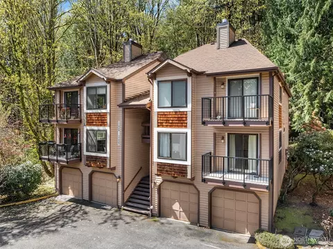 17427 NE 88th Pl, Redmond, WA 98052