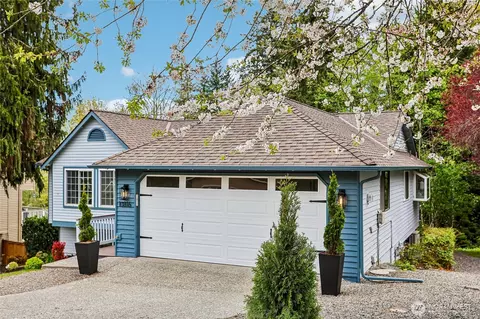 10816 183rd Ave NE, Redmond, WA 98052