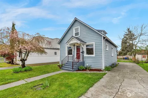 Exterior - 2011 Oakes Ave, Everett, WA 98201 photo 8 of 9