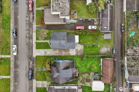 View/Area - 2011 Oakes Ave, Everett, WA 98201 photo 3 of 8