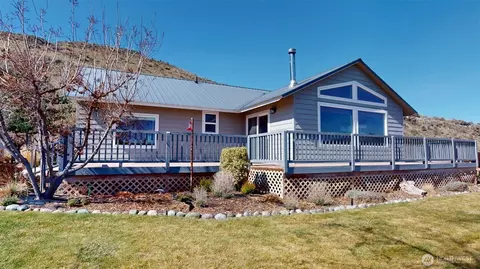 1811 Pine Crk, Tonasket, WA 98855
