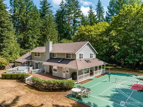 703 245th Pl NE, Sammamish, WA 98074