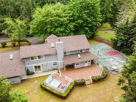 703 245th Pl NE, Sammamish, WA 98074