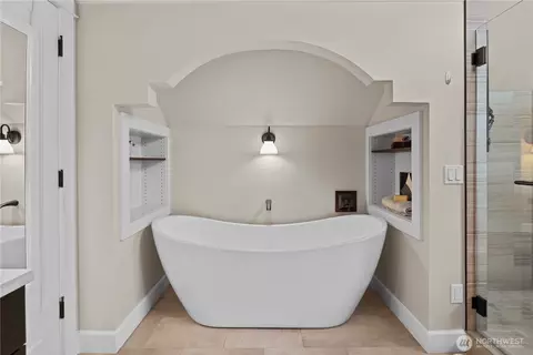 Bath - 2221 Virginia, Everett, WA 98201 photo 2 of 3