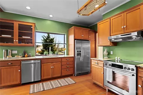 Kitchen - 2221 Virginia, Everett, WA 98201 photo 2 of 5