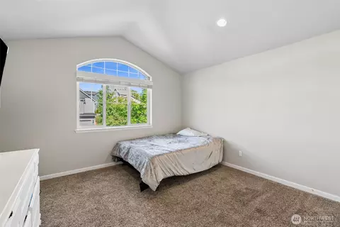 Bedroom - 20115 20th Ave E, Spanaway, WA 98387 photo 3 of 5