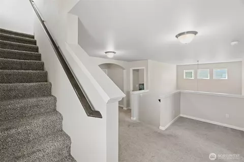 Entry Way - 20115 20th Ave E, Spanaway, WA 98387 photo 4 of 4