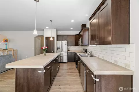 Kitchen - 20115 20th Ave E, Spanaway, WA 98387 photo 3 of 3