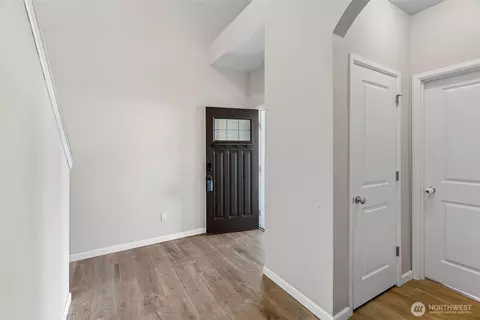 Entry Way - 20115 20th Ave E, Spanaway, WA 98387 photo 2 of 4