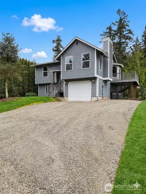 7195 E Stanley Ln, Port Orchard, WA 98366