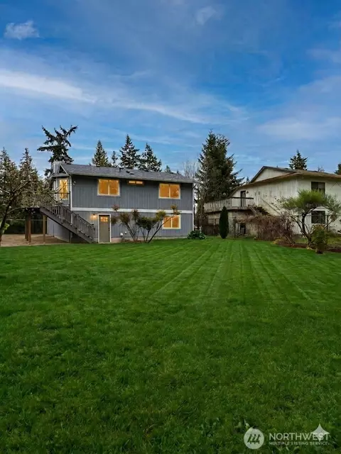 7195 E Stanley Ln, Port Orchard, WA 98366