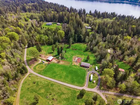 291 E Orchid Ln, Grapeview, WA 98546