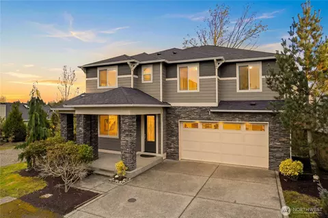 8435 NE 146th St, Kenmore, WA 98028