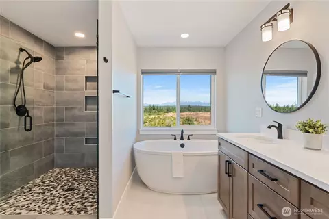 Bath - 381 E Benson Ridge Rd, Grapeview, WA 98546 photo 3 of 4