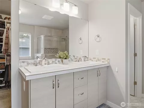 Bath - 16225 8th Ave E, Spanaway, WA 98387 photo 3 of 6