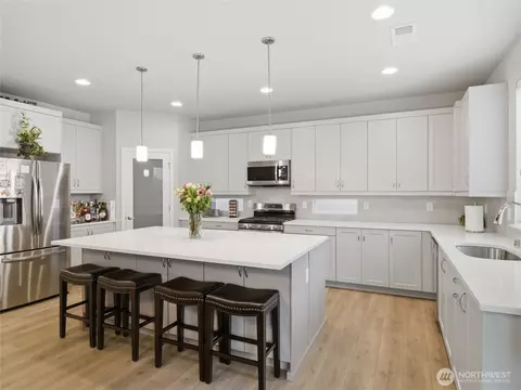 Kitchen - 16225 8th Ave E, Spanaway, WA 98387 photo 1 of 5