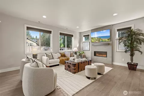Living - 237 234th Pl SE, Bothell, WA 98021 photo 2 of 5