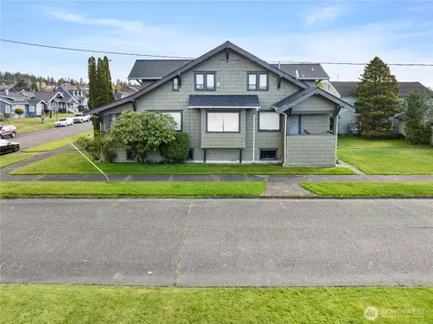 521 W 3rd St, Aberdeen, WA 98520