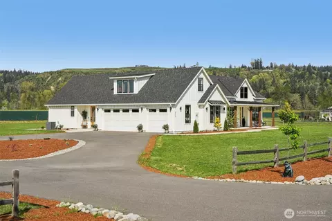 270 Tulip Ln, Woodland, WA 98674