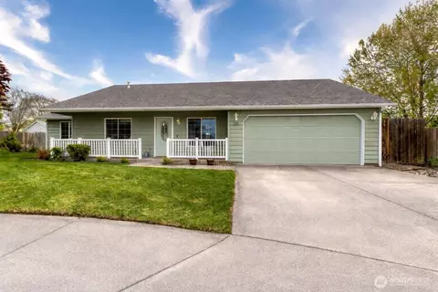 332 NE Redwood Pl, College Place, WA 99324