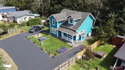 32204 T Pl, Ocean Park, WA 98640