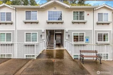 715 Harrington Pl SE #2140, Renton, WA 98058