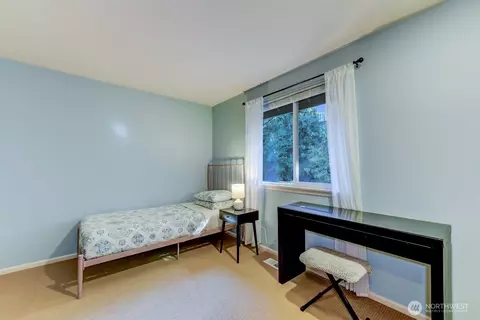 Bedroom - 20019 27th Dr SE, Bothell, WA 98012 photo 3 of 4