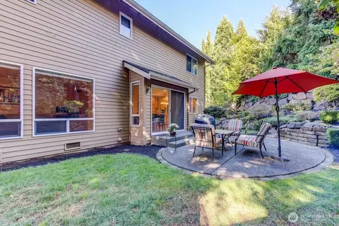 Exterior - 20019 27th Dr SE, Bothell, WA 98012 photo 4 of 7