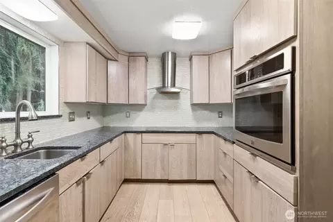 Kitchen - 371 Dungeness Mdws, Sequim, WA 98382 photo 1 of 3