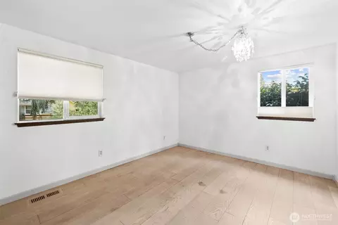 Bedroom - 371 Dungeness Mdws, Sequim, WA 98382 photo 3 of 4