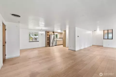 Living - 371 Dungeness Mdws, Sequim, WA 98382 photo 6 of 8