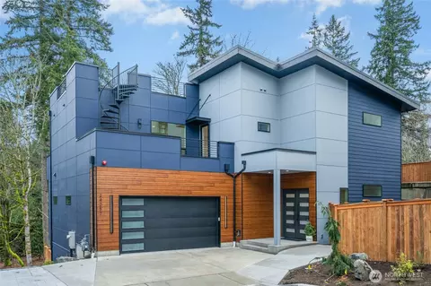 24257 SE 26th Pl, Sammamish, WA 98075