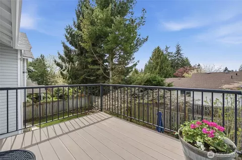 Exterior - 9608 25th Dr SE, Everett, WA 98208 photo 2 of 10