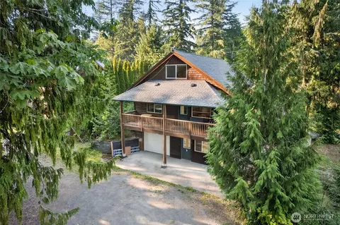 11062 Whistler Ln, Deming, WA 98244