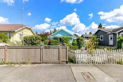 208 F St SE, Auburn, WA 98002