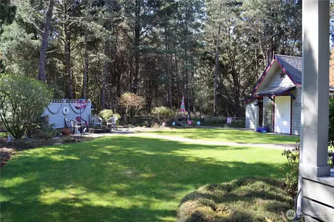 Exterior - 1222 194th St W, Long Beach, WA 98631 photo 9 of 11